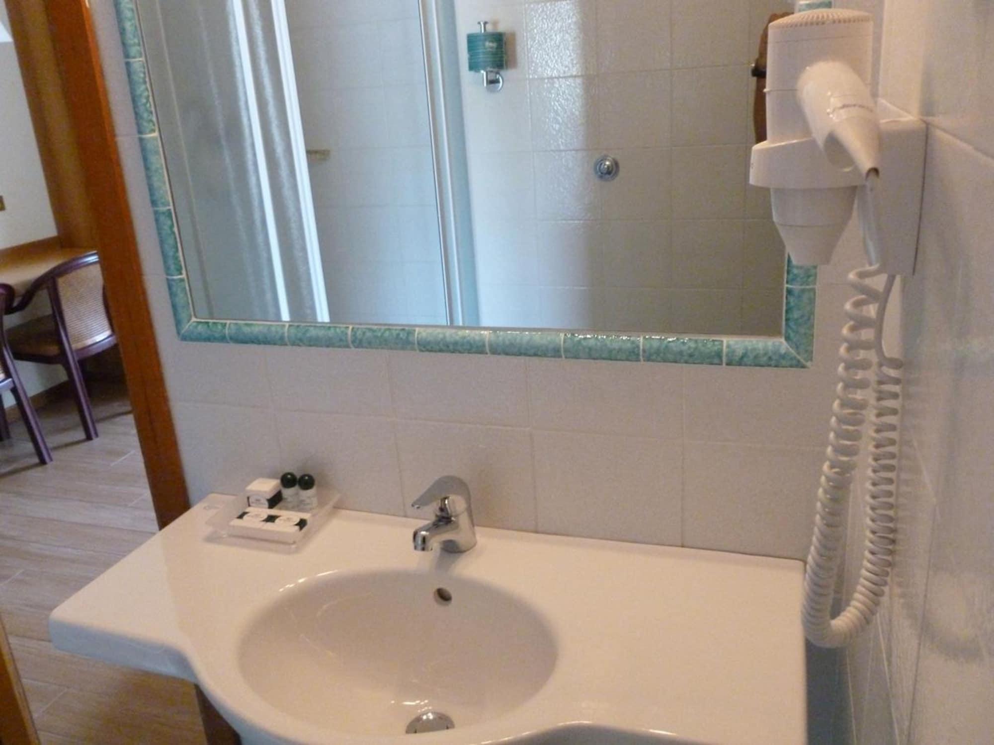 Hotel Plaza Salerno Esterno foto