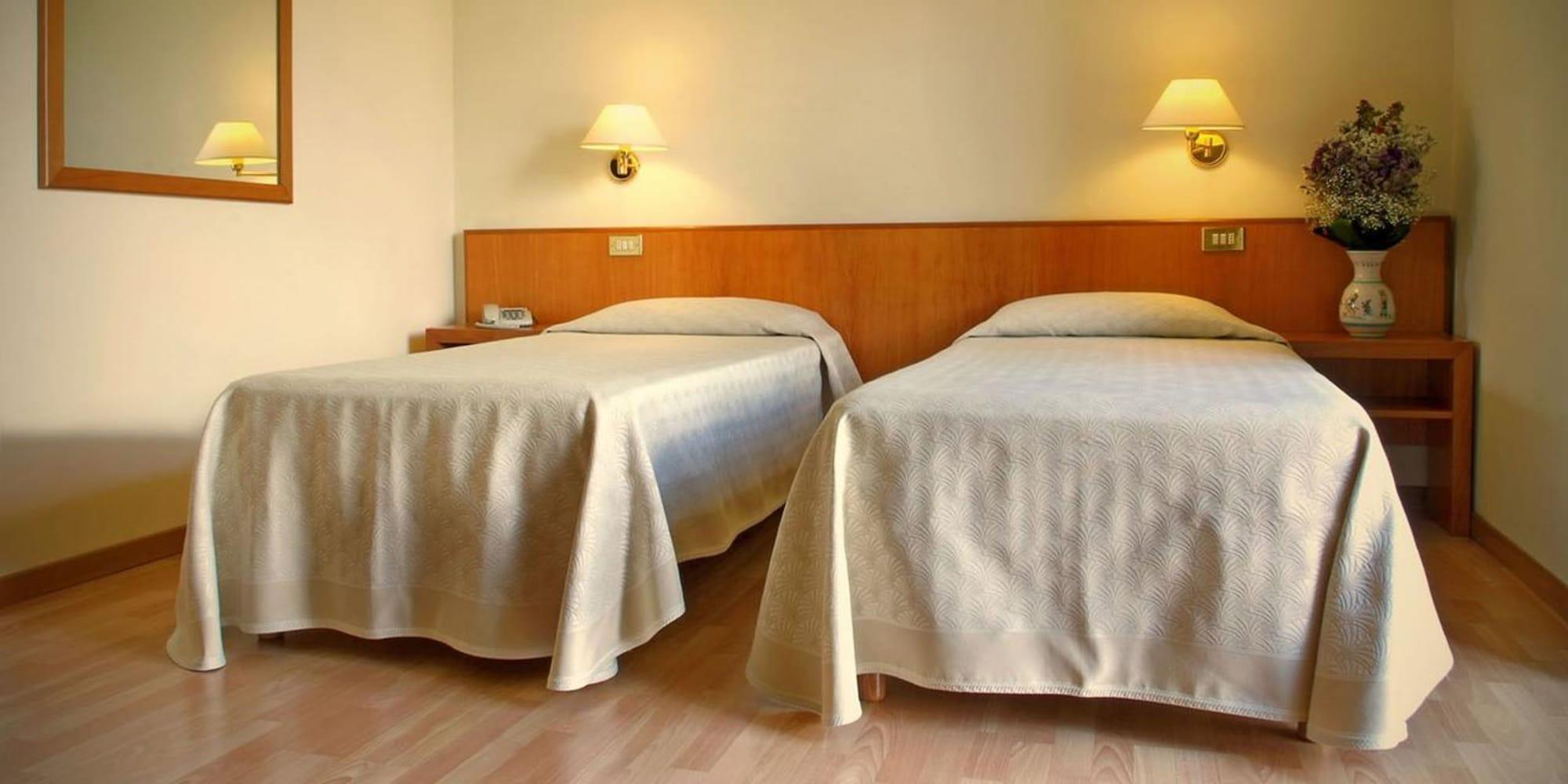 Hotel Plaza Salerno Esterno foto