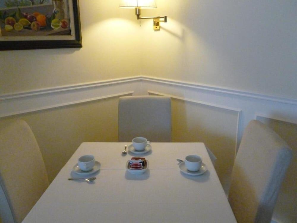 Hotel Plaza Salerno Esterno foto
