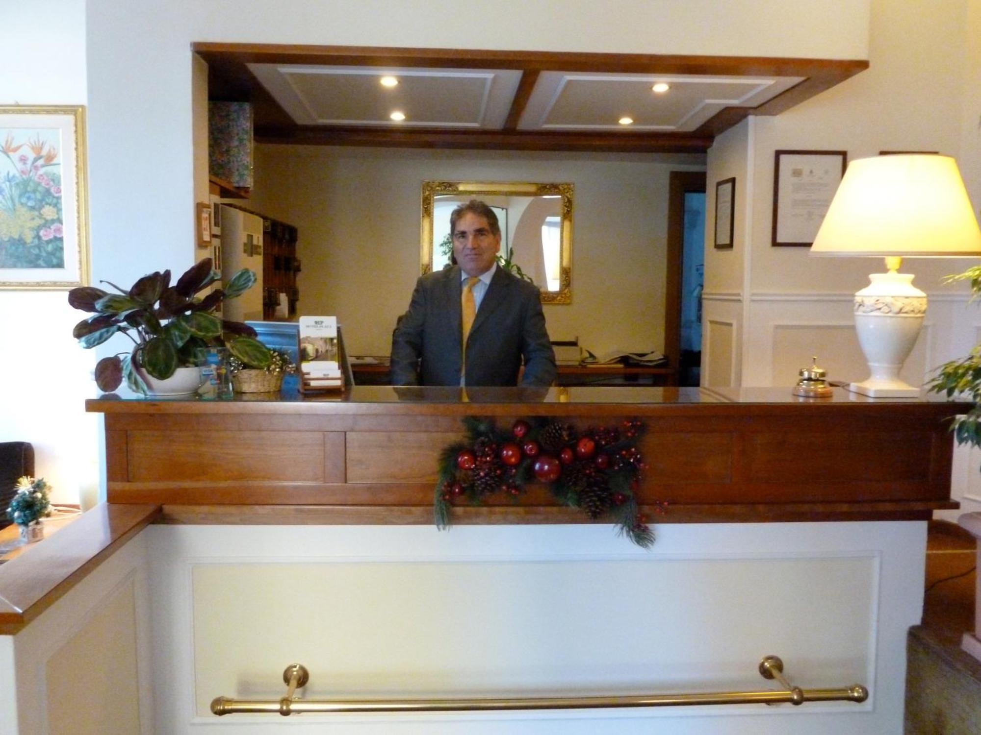 Hotel Plaza Salerno Esterno foto