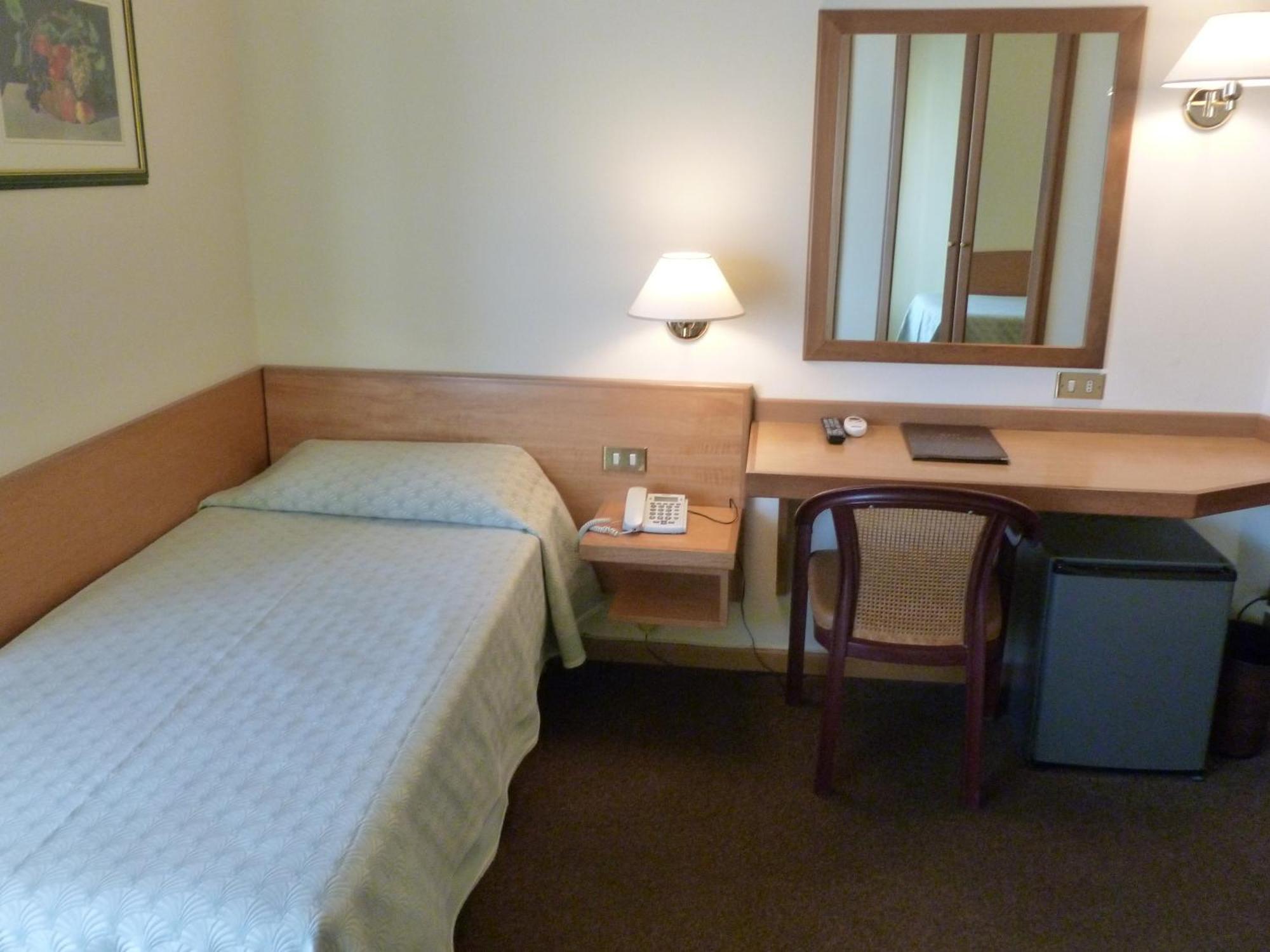 Hotel Plaza Salerno Esterno foto
